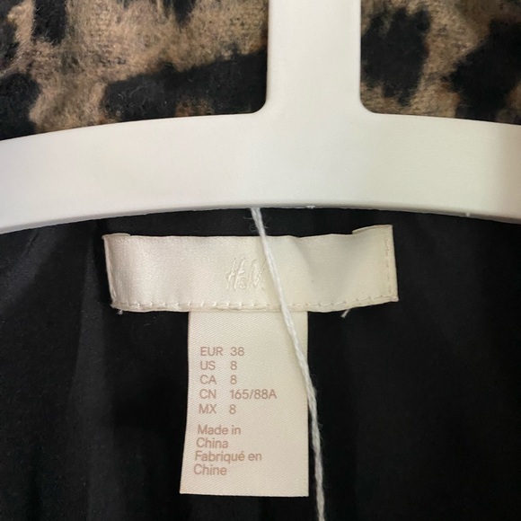 H&M Leopard Print Jacket - size 8 - Picture 2 of 3